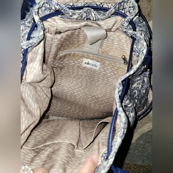 Sakroots Women's Canvas Fleetwood Backpack 15”x10”x7" with Pencil Case - Picture 5 of 10